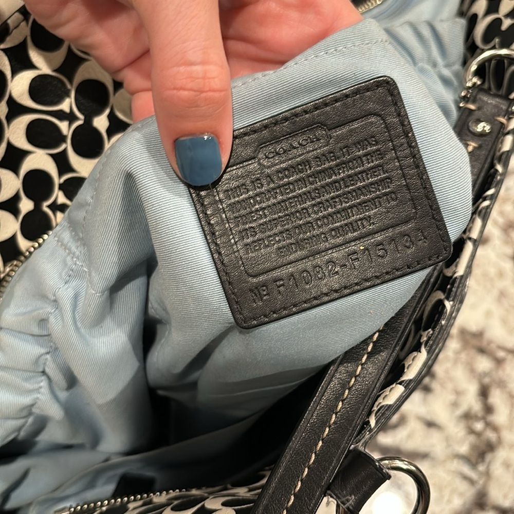 Coach Dipper Bag - Picture 9 of 9